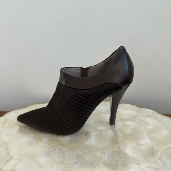 Kenneth Cole Brown Leather Faux Fur Stiletto Booties Sz 10 - Picture 6 of 16